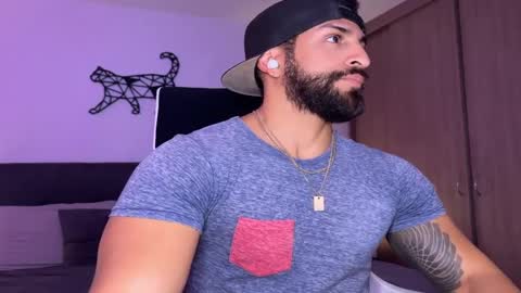 Snapshot of samdornan chatting on February 2025 01:53:02 AM Sam Dornan online show from February 2025 01:53:02 AM