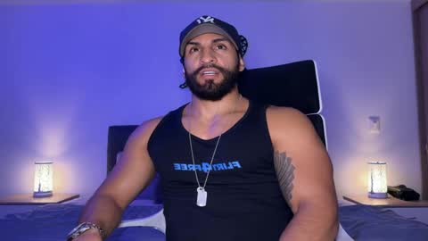 Snapshot of samdornan chatting on February 2025 11:01:01 PM Sam Dornan online show from February 2025 11:01:01 PM