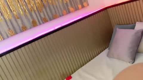 Samanta online show from December 2025 07:40:02 PM