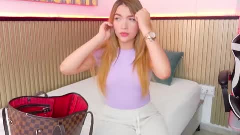 Samanta online show from December 2025 07:19:02 PM