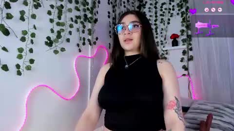 Snapshot of samii_evans chatting on July 2026 05:05:01 AM samii evans online show from July 2026 05:05:01 AM
