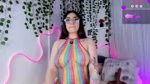 Snapshot of samii_evans chatting on August 2026 04:44:02 AM samii evans online show from August 2026 04:44:02 AM