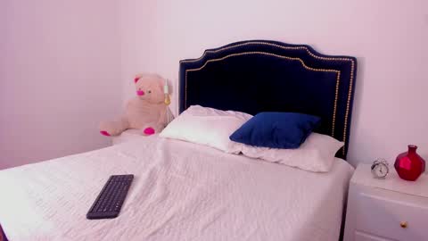 samirosse online show from November 2025 11:05:01 PM