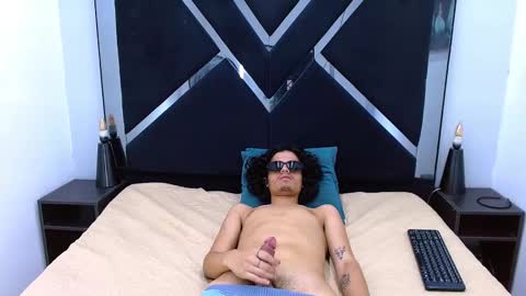 Snapshot of samisaturno chatting on February 2026 07:03:02 PM samisaturno online show from February 2026 07:03:02 PM