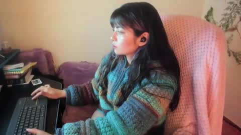   online show from October 2025 02:42:01 AM