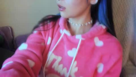   online show from December 2025 08:55:02 AM