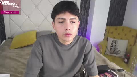 Snapshot of samu_foxxx chatting on September 2025 08:32:02 PM SAMU online show from September 2025 08:32:02 PM