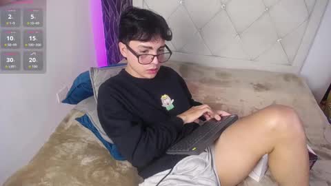 Snapshot of samu_foxxx chatting on October 2025 08:53:02 PM SAMU online show from October 2025 08:53:02 PM