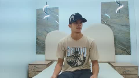 Snapshot of samuel_wyatt chatting on June 2026 12:37:01 PM SAMUEL online show from June 2026 12:37:01 PM