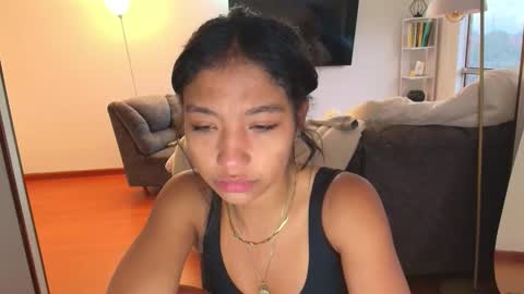 Hello I am absent due to a family calamity I will return soon-hola estoy ausente por un problema familiar volvere pronto. online show from October 2025 10:41:01 PM