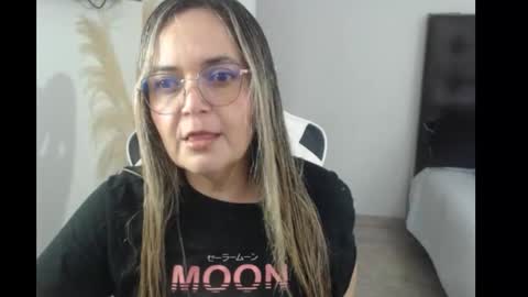 samy_vsn online show from September 2025 05:03:01 PM