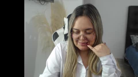 samy_vsn online show from October 2025 09:15:01 PM