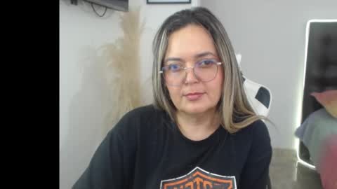 samy_vsn online show from November 2025 07:34:01 PM