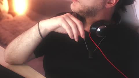 Sanders online show from March 2025 02:37:02 AM