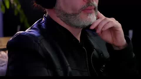 Sanders online show from September 2025 11:38:02 PM