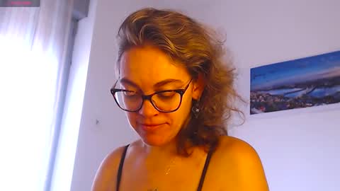 Sandra online show from October 2025 01:11:01 PM