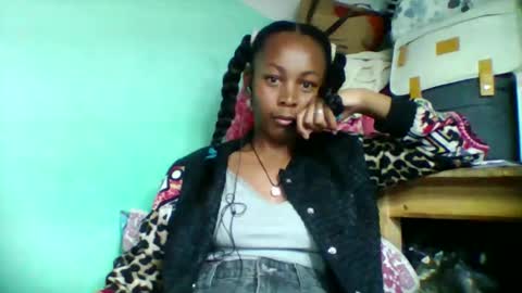 sandra1253099 online show from October 2025 07:22:02 PM