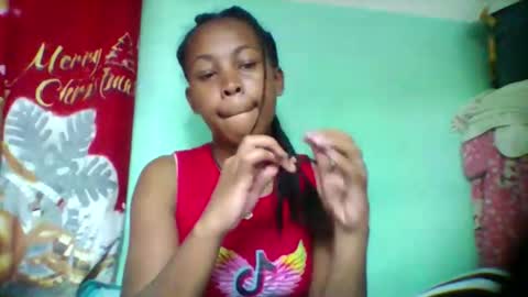 sandra1253099 online show from October 2025 05:24:02 PM