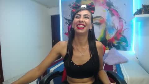sandra  online show from May 2026 03:13:01 AM