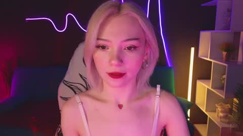 Sandy  online show from January 2025 01:09:02 AM