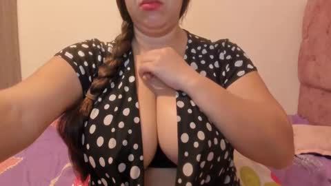 Snapshot of sandraclarkx69 chatting on May 2026 12:57:02 PM sandraclarkx69 online show from May 2026 12:57:02 PM
