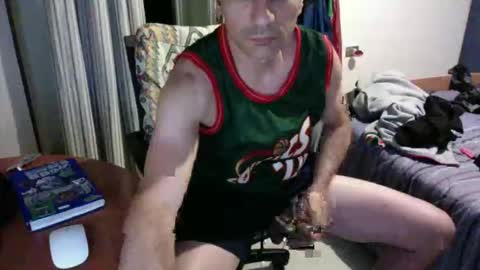 Snapshot of sandropertoni chatting on June 2026 09:42:02 PM lucas online show from June 2026 09:42:02 PM