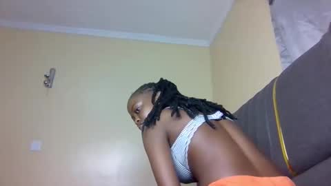 sandy online show from November 2025 12:38:02 AM