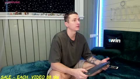 Sandy and Chris online show from February 2025 07:05:01 AM