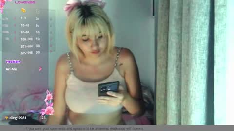 sandy_straw online show from September 2025 04:14:01 AM