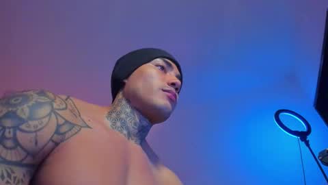 Santi Ferrer online show from December 2025 12:28:02 AM