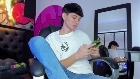 santi online show from February 2025 03:37:02 PM