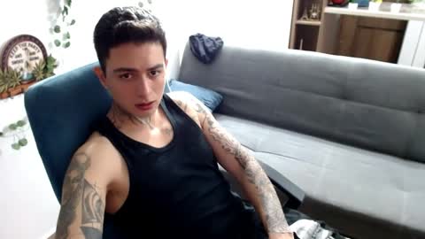 Snapshot of santi_ss chatting on April 2026 02:42:01 AM santi_ss online show from April 2026 02:42:01 AM