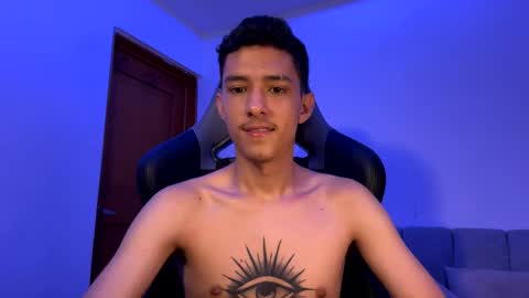santi_twink19 online show from January 2025 02:54:01 AM