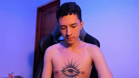 santi_twink19 online show from February 2025 05:03:02 AM