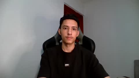 santi_twink19 online show from February 2025 03:50:01 AM