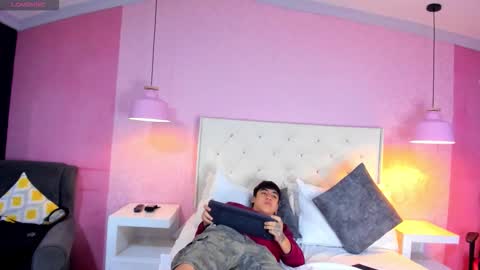 SantiAbader online show from November 2025 12:36:02 PM