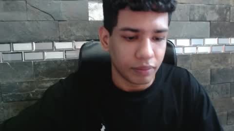 santi online show from November 2025 09:07:01 PM