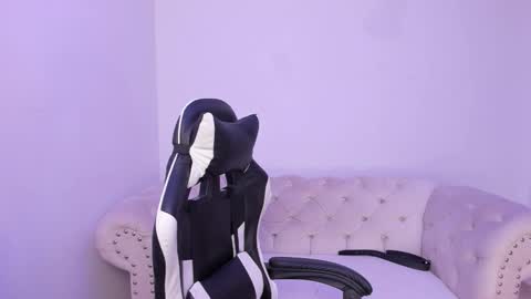 santiago_huntt online show from November 2025 01:21:02 PM