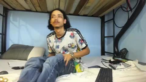 Santiago    online show from January 2025 01:02:02 PM
