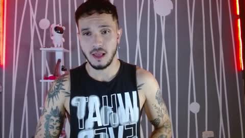 Snapshot of santti_torres chatting on February 2025 03:10:02 AM Santy Torres online show from February 2025 03:10:02 AM