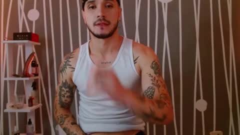 Snapshot of santti_torres chatting on March 2025 03:02:02 AM Santy Torres online show from March 2025 03:02:02 AM