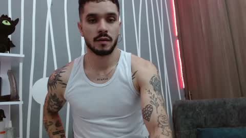 Snapshot of santti_torres chatting on September 2025 02:59:01 AM Santy Torres online show from September 2025 02:59:01 AM