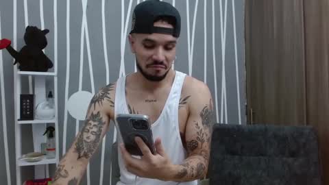 Snapshot of santti_torres chatting on October 2025 03:48:02 AM Santy Torres online show from October 2025 03:48:02 AM