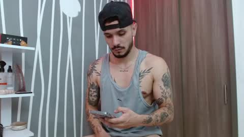 Snapshot of santti_torres chatting on November 2025 03:50:01 AM Santy Torres online show from November 2025 03:50:01 AM