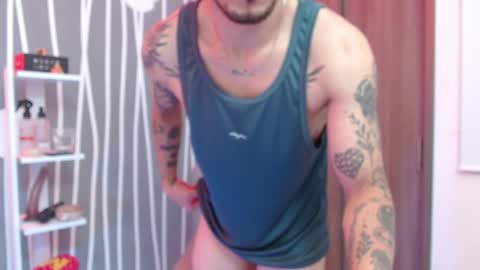 Snapshot of santti_torres chatting on November 2025 04:27:01 AM Santy Torres online show from November 2025 04:27:01 AM