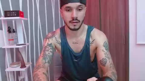 Snapshot of santti_torres chatting on December 2025 04:43:02 AM Santy Torres online show from December 2025 04:43:02 AM