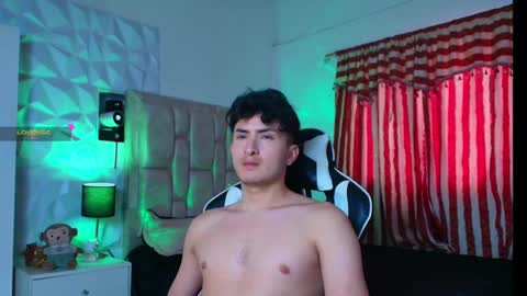 Santyago online show from January 2025 06:54:02 PM