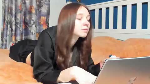 santythousand online show from December 2025 03:51:02 PM