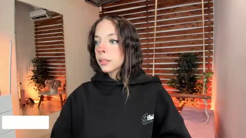 Valerin online show from February 2025 10:58:01 PM