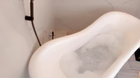 Sara online show from March 2025 06:43:01 AM